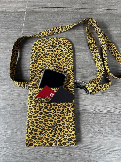 Sac bandoulière pour téléphone trois poches léopard – Image 2