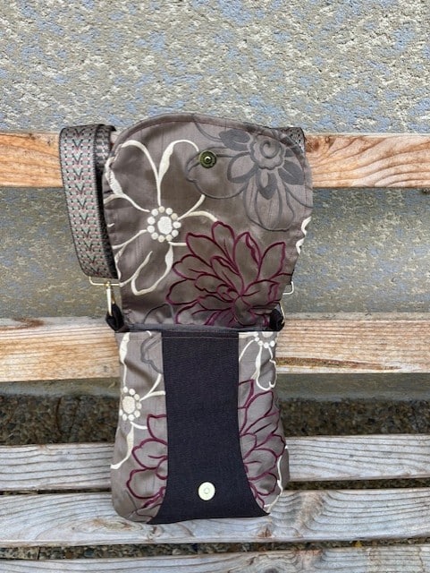 Sac bandoulière brodé – Image 2