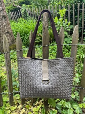 Petit sac simili bronze